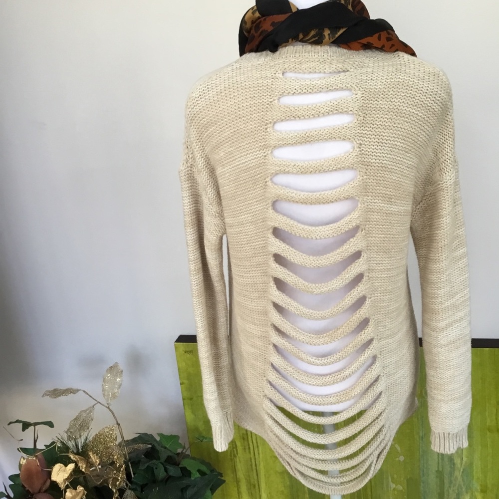 Neely sweater. - Picture 4 of 5